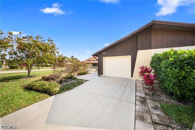 4779 lakewood BLVD h1, Naples, FL 34112