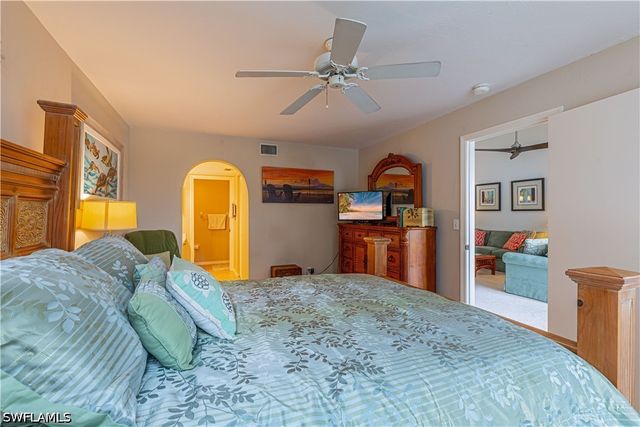 4410 Chantelle DR H-205, Naples, FL 34112