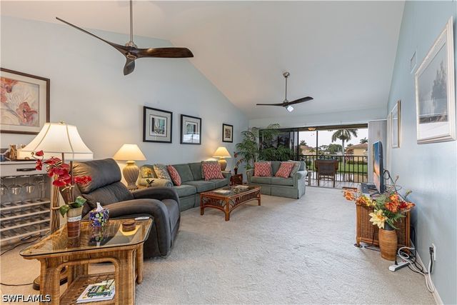 4410 Chantelle DR H-205, Naples, FL 34112