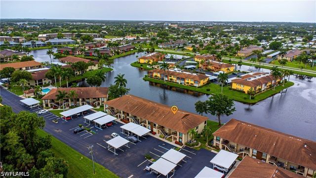 4410 Chantelle DR H-205, Naples, FL 34112