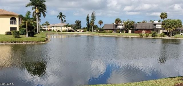 4410 Chantelle DR H-205, Naples, FL 34112