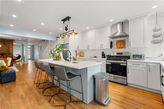 1207 Linden Place, Central North Side, PA 15212