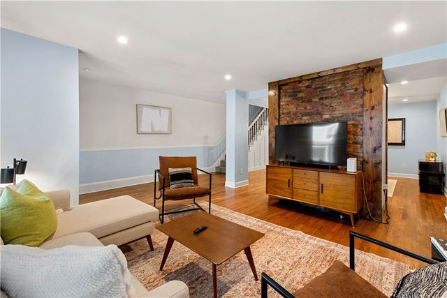 1207 Linden Place, Central North Side, PA 15212