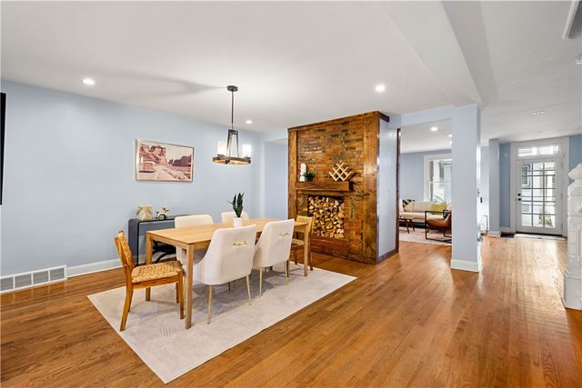 1207 Linden Place, Central North Side, PA 15212