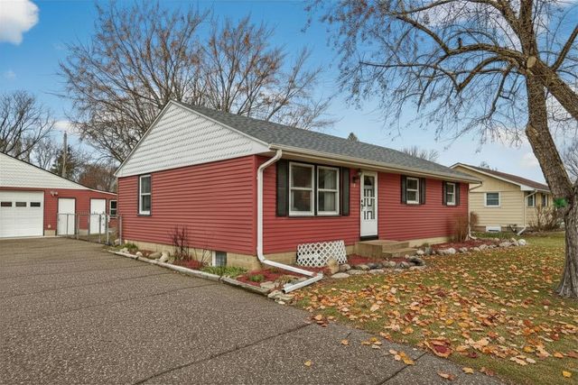 9447 Pilgrim Lane N, Maple Grove, MN 55369