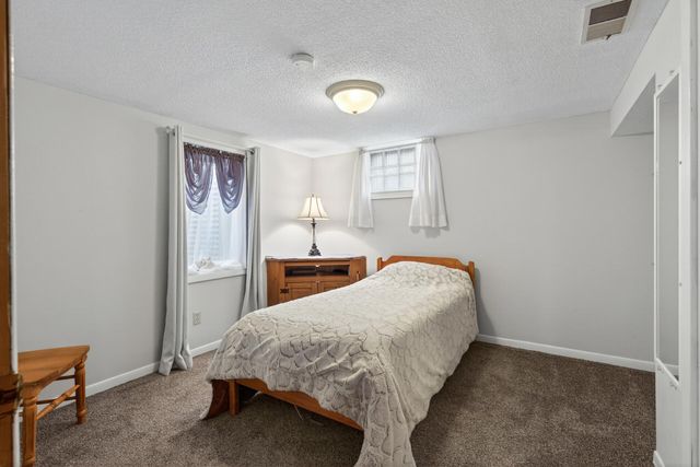 9447 Pilgrim Lane N, Maple Grove, MN 55369