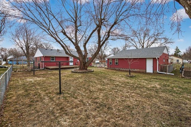 9447 Pilgrim Lane N, Maple Grove, MN 55369