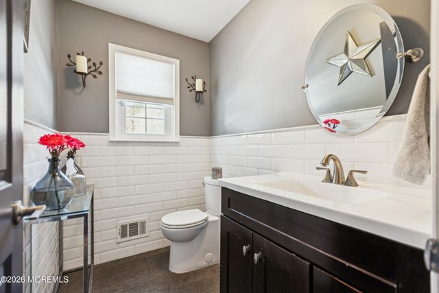 24 Netty Street, Howell, NJ 07731