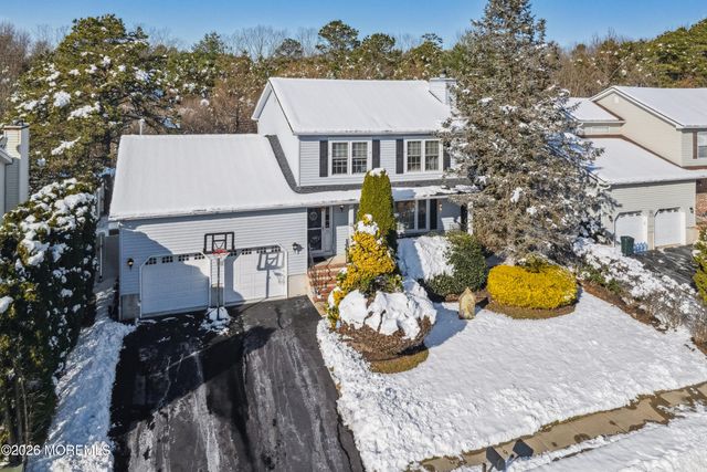 24 Netty Street, Howell, NJ 07731