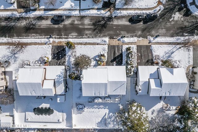 24 Netty Street, Howell, NJ 07731