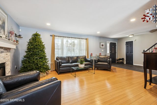 24 Netty Street, Howell, NJ 07731