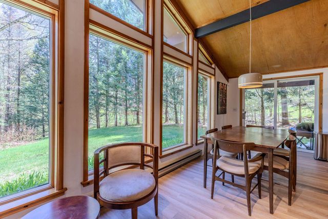 9 Mountain Acres Road, Jamaica, VT 05343