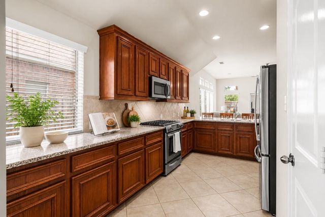 31870 Forest Park Trail, Conroe, TX 77385