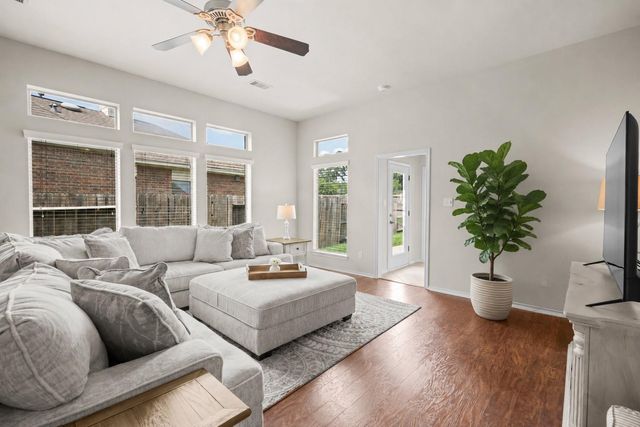 31870 Forest Park Trail, Conroe, TX 77385