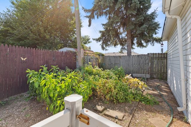 9714 Mcvicker Avenue, Oak Lawn, IL 60453