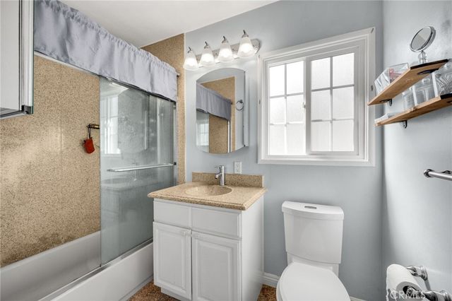 304 S Colfax, La Habra, CA 90631