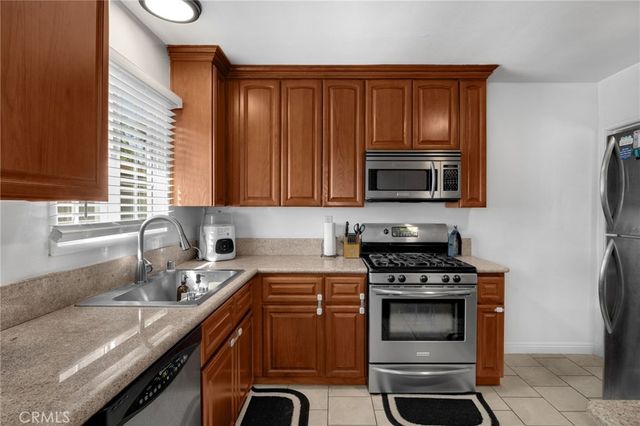 304 S Colfax, La Habra, CA 90631