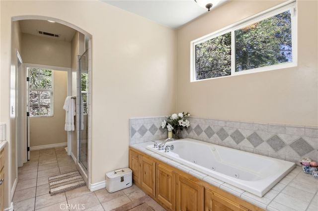 27347 Maplewood, Lake Arrowhead, CA 92317