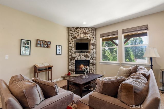 27347 Maplewood, Lake Arrowhead, CA 92317