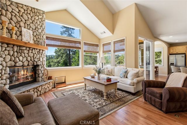 27347 Maplewood, Lake Arrowhead, CA 92317