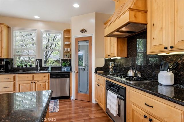 27347 Maplewood, Lake Arrowhead, CA 92317