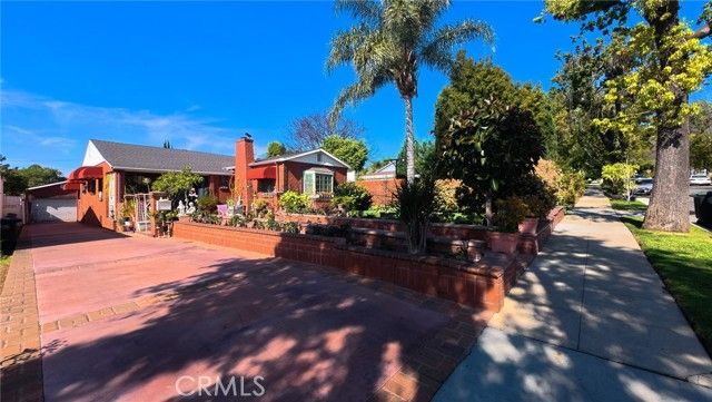 1343 Highland, Glendale, CA 91202