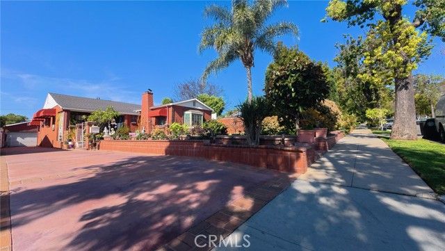 1343 Highland, Glendale, CA 91202