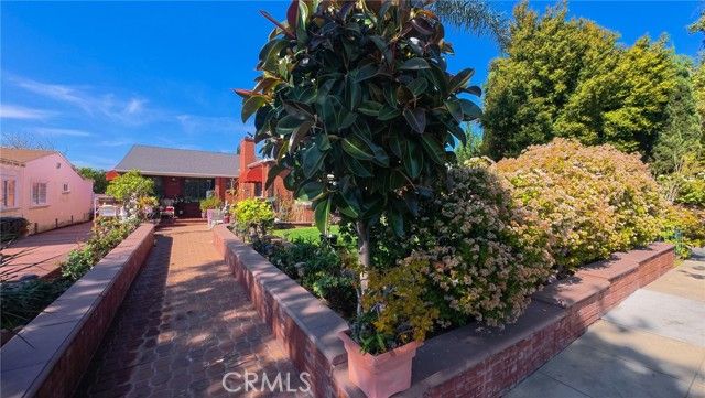 1343 Highland, Glendale, CA 91202