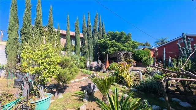 1343 Highland, Glendale, CA 91202