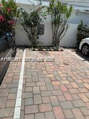 2900 Banyan St 305, Fort Lauderdale, FL 33316