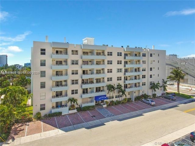 2900 Banyan St 305, Fort Lauderdale, FL 33316