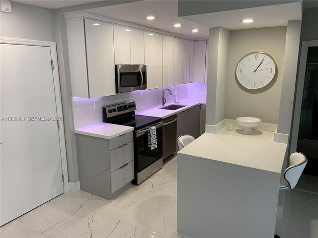 2900 Banyan St 305, Fort Lauderdale, FL 33316