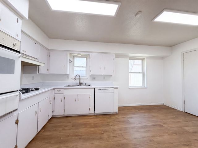 2008 Vickie Drive, Irving, TX 75060