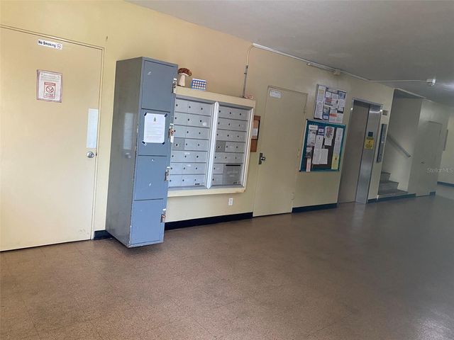 2360 IRISH LANE 64, Clearwater, FL 33763