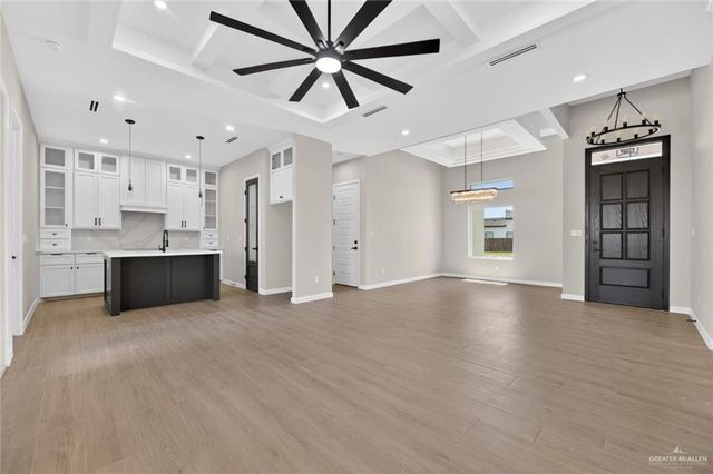 1504 Las Palmas Avenue, Hidalgo, TX 78557