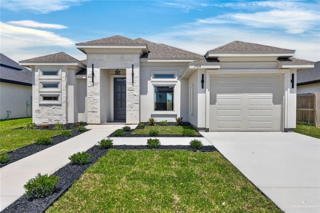 1504 Las Palmas Avenue, Hidalgo, TX 78557