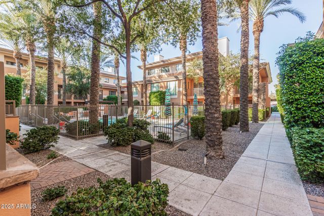 6940 E COCHISE Road 1035, Paradise Valley, AZ 85253