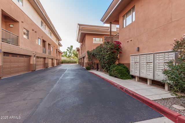 6940 E COCHISE Road 1035, Paradise Valley, AZ 85253