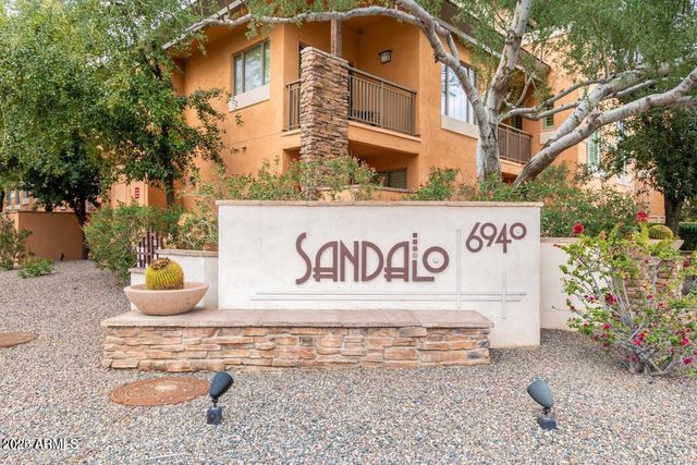 6940 E COCHISE Road 1035, Paradise Valley, AZ 85253