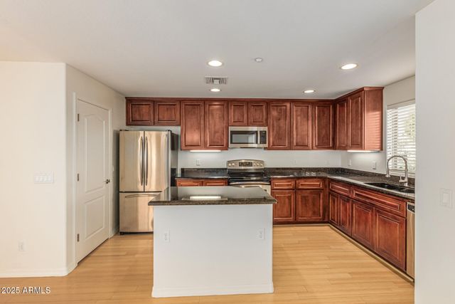 6940 E COCHISE Road 1035, Paradise Valley, AZ 85253