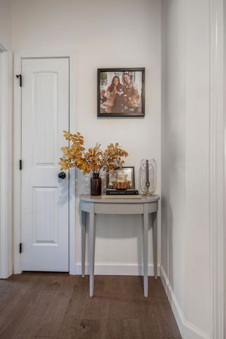 1236 N Charlotte St, Dickson, TN 37055