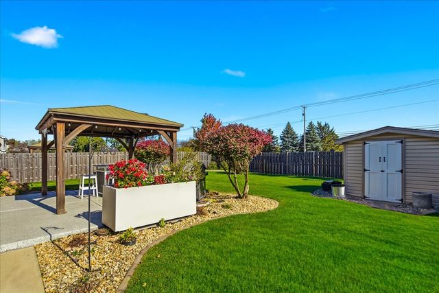 947 Wilma Lane, Elk Grove Village, IL 60007