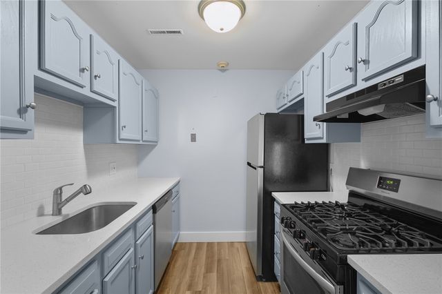 130 Fordson Avenue 7, Cranston, RI 02910
