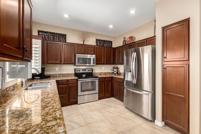 13608 W WHITE ROCK Drive, Sun City West, AZ 85375