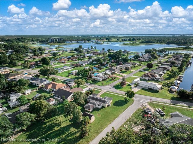 341 S Sun N Lakes Boulevard, Lake Placid, FL 33852