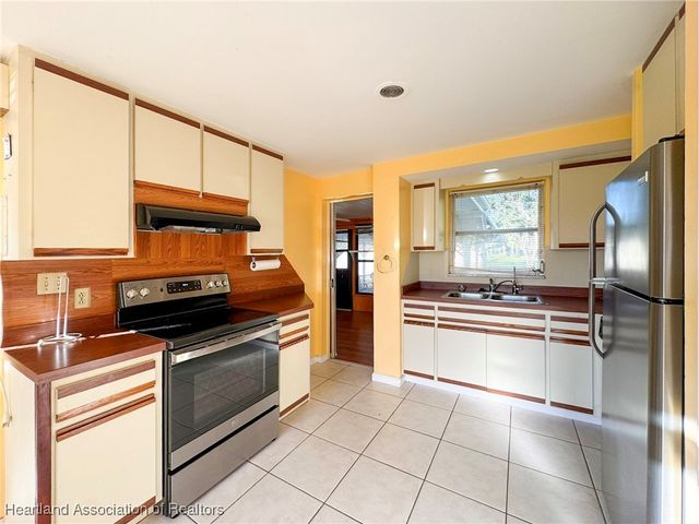341 S Sun N Lakes Boulevard, Lake Placid, FL 33852