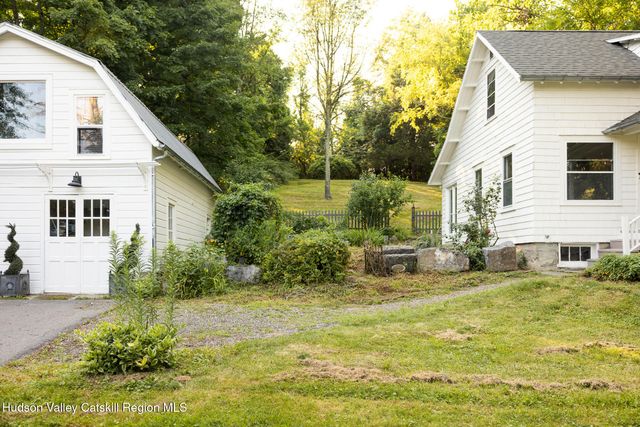 265 New York 385, Athens, NY 12015
