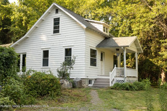 265 New York 385, Athens, NY 12015