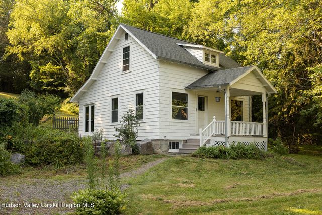 265 New York 385, Athens, NY 12015