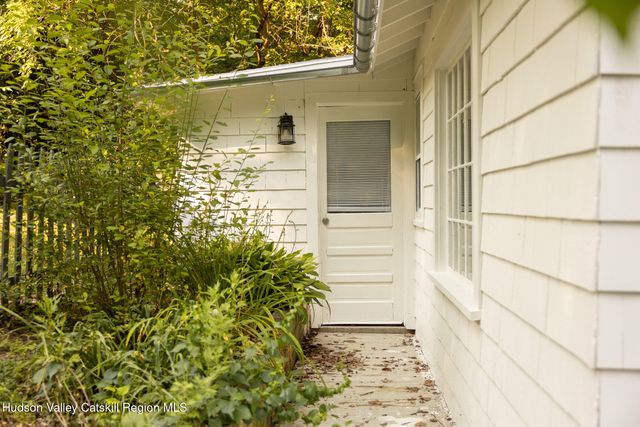 265 New York 385, Athens, NY 12015